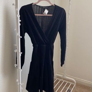 Black long sleeve dress